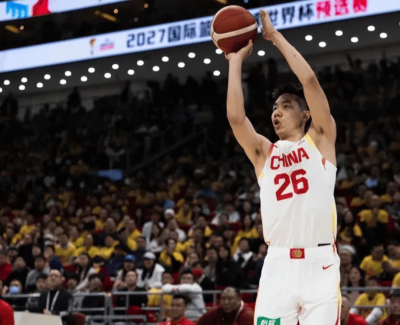 开云体育app-周琦+3海外回归!男篮下个世预赛基本15选12,内线锋线实力强劲!